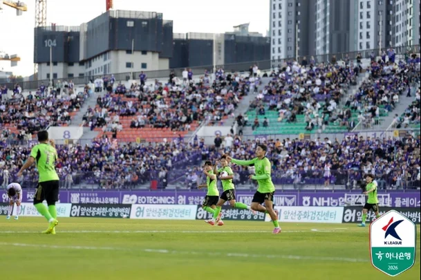 '패배 막은 이승우의 동점골' 한숨 돌린 전북, 선제골 못 지킨 안양…1-1 무 [MK안양]